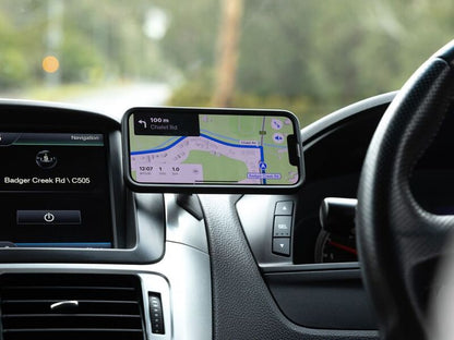 QUAD LOCK MAG Dashboard Phone Mount