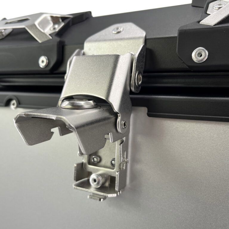 Topkoffer ALPI-TECH 35L zilver met universele bevestigingsplaat